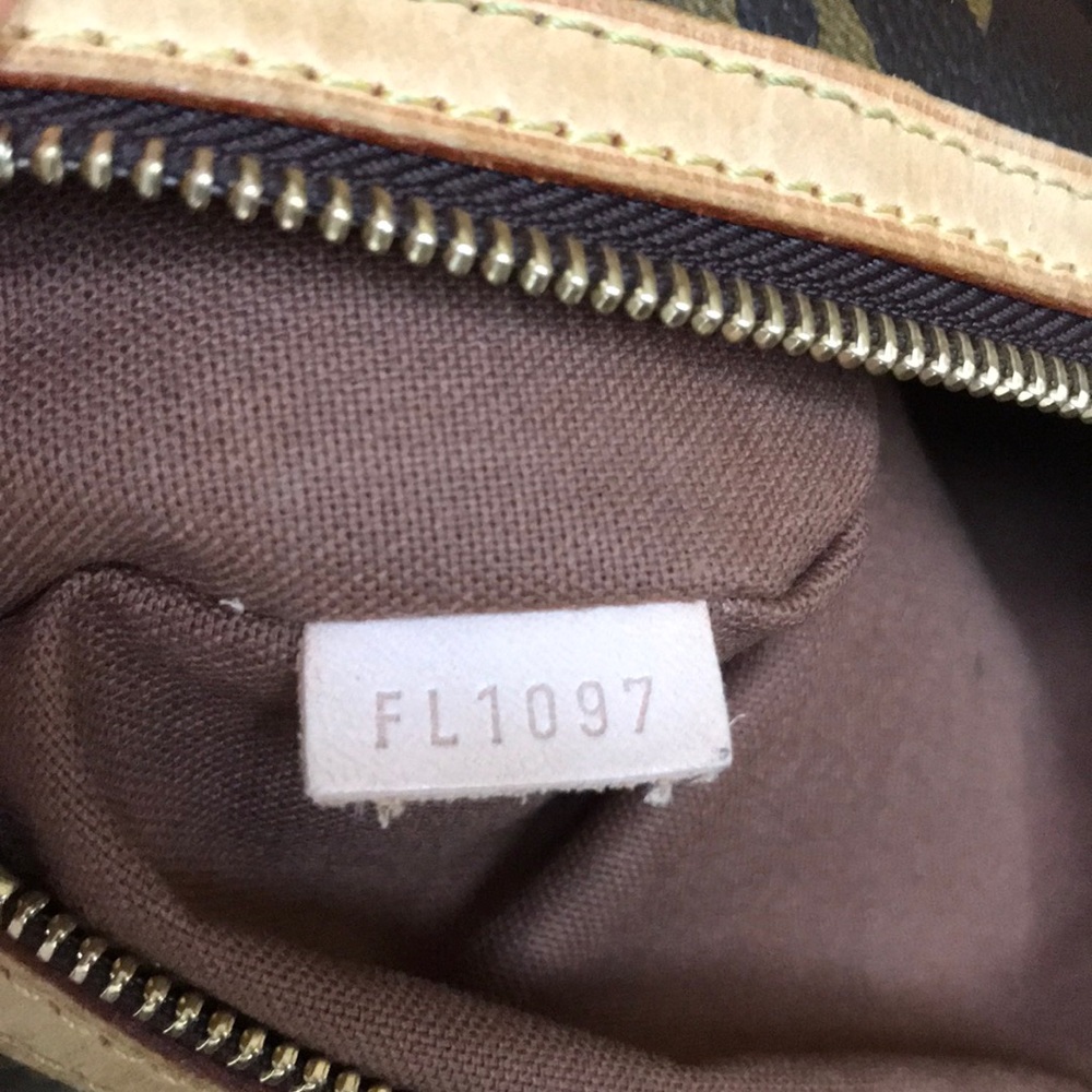 Louis Vuitton Bosphore Backpack Monogram Canvas - Picture 16 of 16